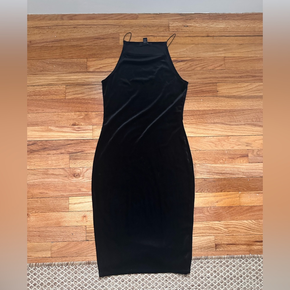 Forever 21 Black Velvet Midi Dress